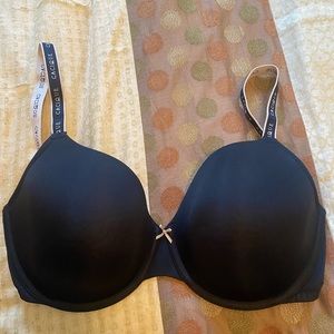 Cacique 34H Black Lightly Lined T-Shirt Bra